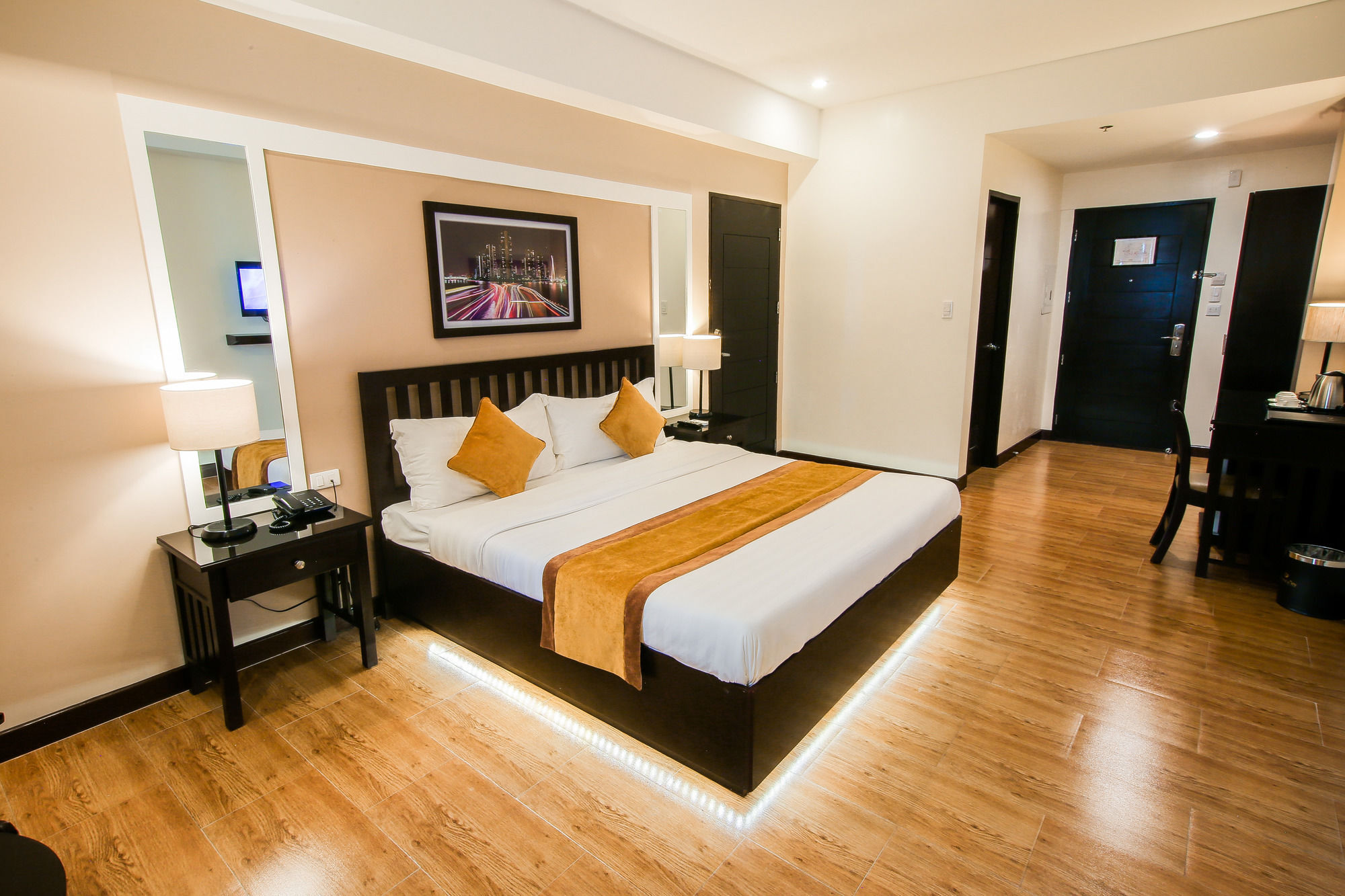 Prime City Resort Hotel Angeles Zewnętrze zdjęcie