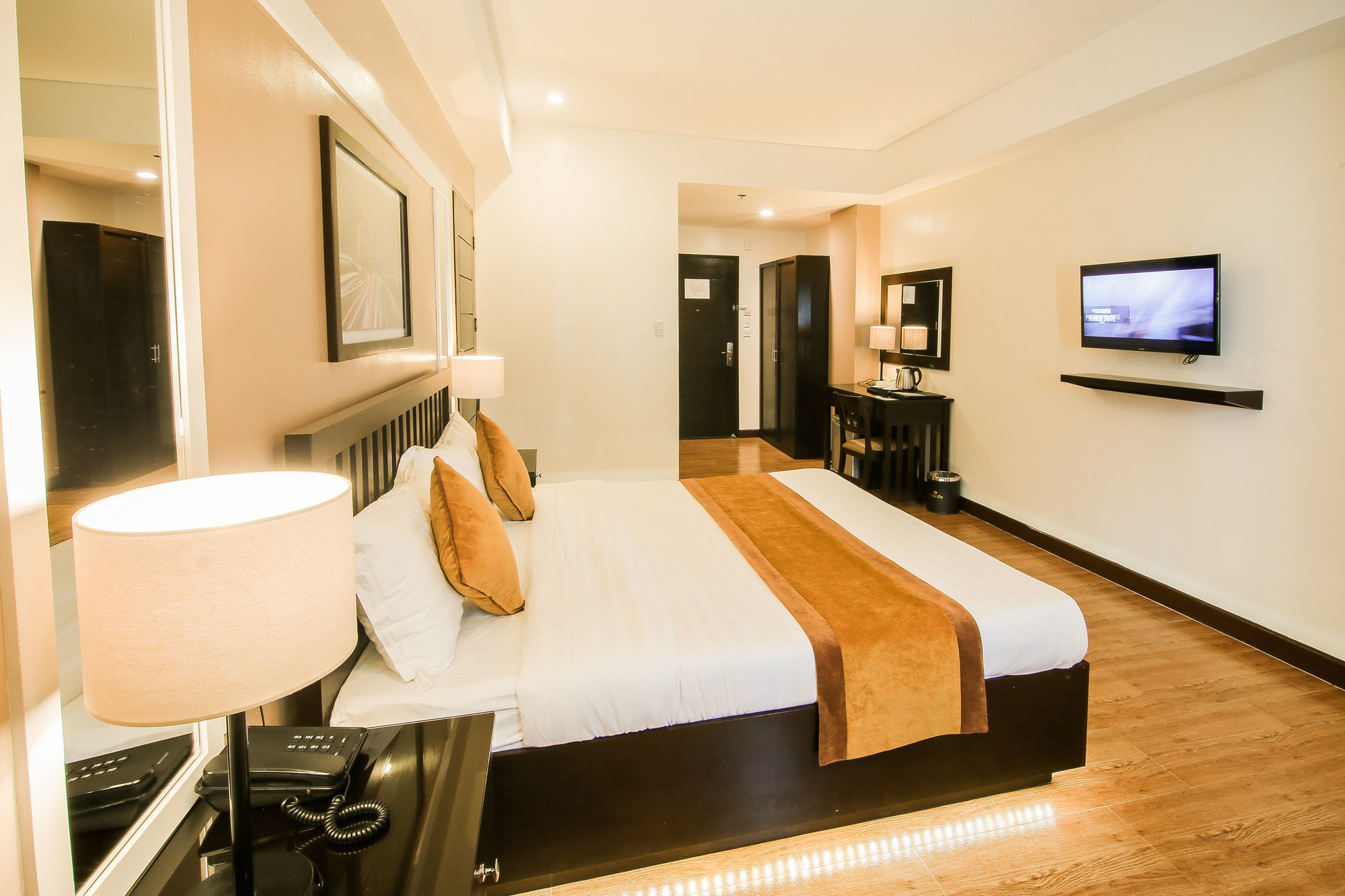 Prime City Resort Hotel Angeles Zewnętrze zdjęcie